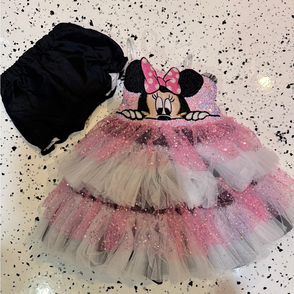 Oh Shana! Minnie Mouse EUC Size 5T Comes with bloomers